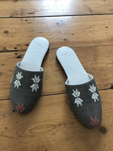 cactus flower slippers